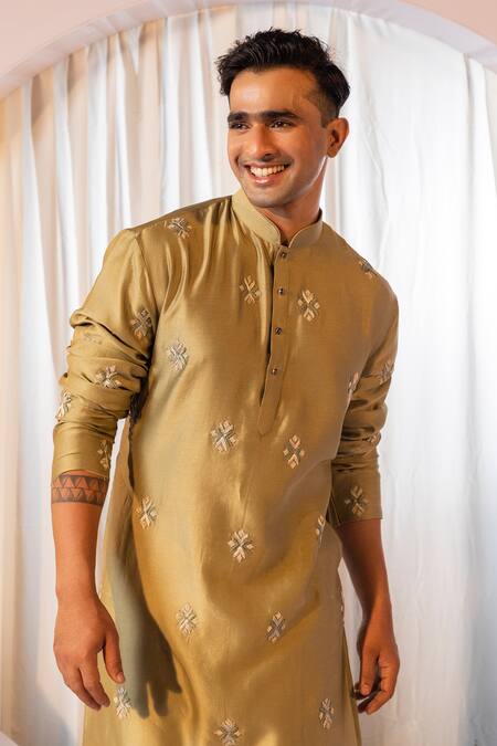 Buy_Yoseba_Green Linen, Satin, Cotton Embroidery Geometric Kurta And Pant Set 