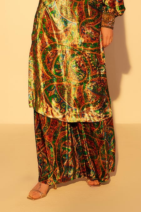 Shop_Reena Sharma_Green Viscose, Velvet Sequins, Beads Collared Paisley Print Kurta Set With Pant _Online_at_Aza_Fashions