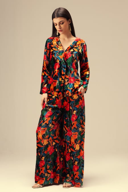 Buy_Reena Sharma_Multi Color Viscose V-neck Abstract Floral Printed Kurta Set _Online_at_Aza_Fashions