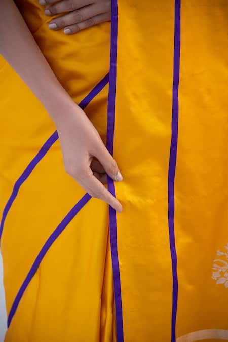 Buy_Sacred Weaves_Yellow Satin Embroidery Floral Butti Pattern Handloom Saree