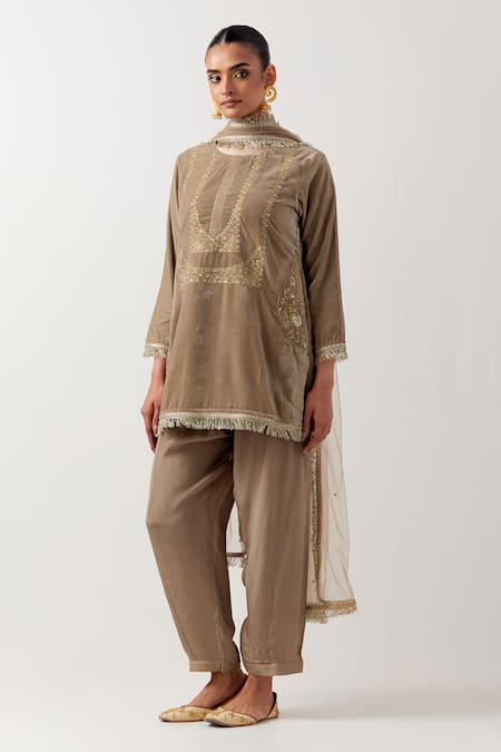 Priya Chaudhary Beige Silk, Velvet Sequins, Embroidery Round Neck Thread And Kurta Online at Aza Fashions Priya Chaudhary_Beige Silk, Velvet Sequins, Embroidery Round Neck Thread And Kurta _Online_at_Aza_Fashions