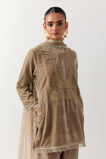 Priya Chaudhary_Beige Silk, Velvet, Crepe Sequins, Embroidery Round Neck Thread And Kurta Set _at_Aza_Fashions