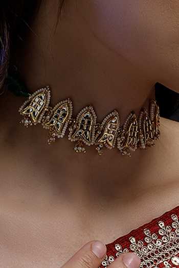 Dugran By Dugristyle Gold Plated Geometric Cutwork Choker Online at Aza Fashions Dugran By Dugristyle_Gold Plated Geometric Cutwork Choker _Online_at_Aza_Fashions