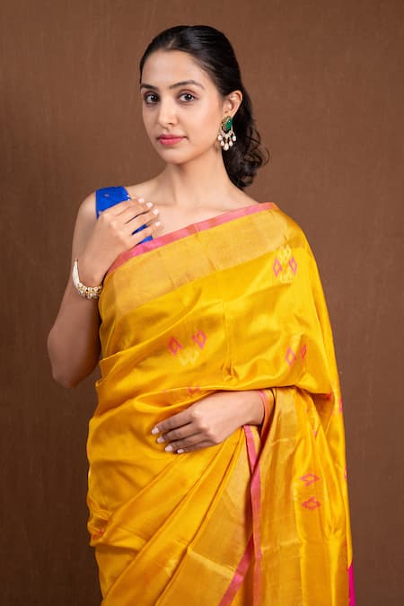 Buy_Devissha_Yellow Silk Embroidery Geometric Shape Woven Saree _Online_at_Aza_Fashions