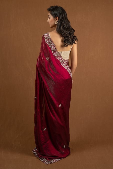 Devissha Floral Cutwork Border Embroidered Saree 