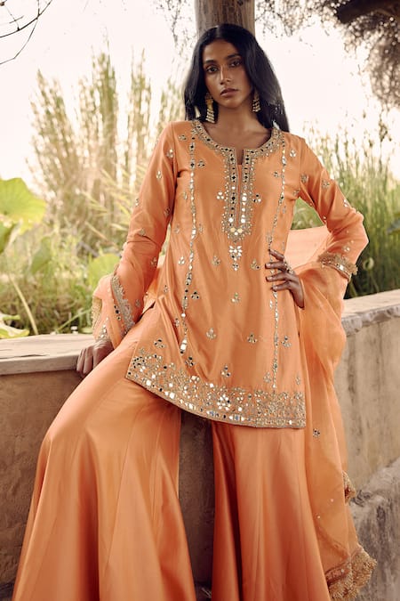 Labelmayaa_Orange Chanderi, Organza Zari, Mirrors, Diamonds, Embroidery Zardozi Kurta Set _Online_at_Aza_Fashions
