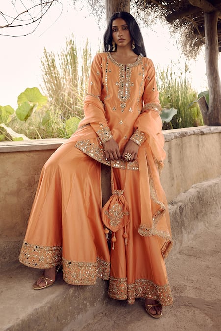 Labelmayaa Zardozi Embroidered Kurta Set 