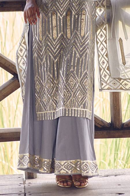 Labelmayaa_Gray Chanderi, Organza Gota Patti Round Neck Grey Embroidered Kurta Pant Set _Online_at_Aza_Fashions