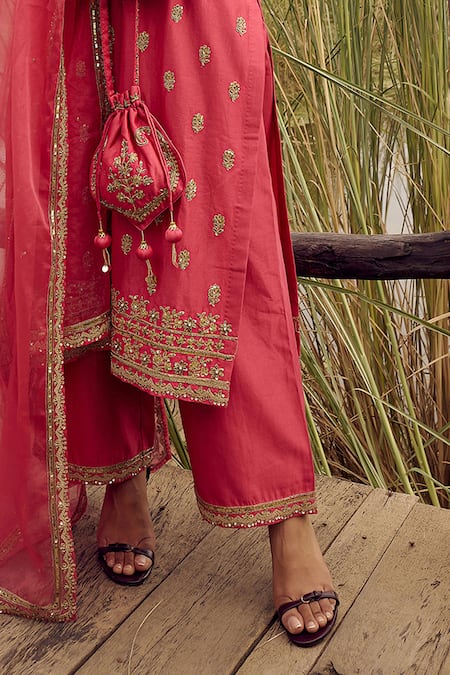 Labelmayaa_Fuchsia Chanderi, Organza Embroidery, Zari Split V-neck Kurta Palazzo Set _Online_at_Aza_Fashions