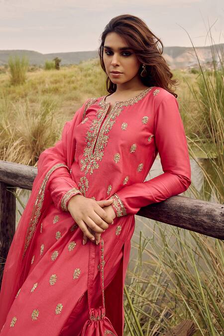 Shop_Labelmayaa_Fuchsia Chanderi, Organza Embroidery, Zari Split V-neck Kurta Palazzo Set _Online_at_Aza_Fashions