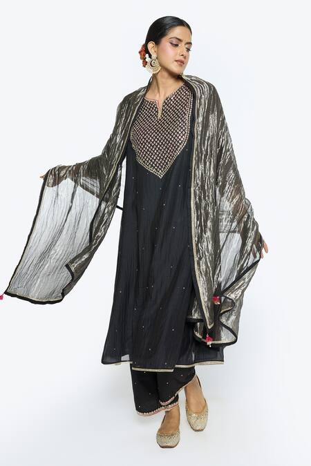 Sinjhar Black Tissue, Chanderi, Cotton, Silk Embroidery Split Floral Hand Kurta Set at Aza Fashions Sinjhar_Black Tissue, Chanderi, Cotton, Silk Embroidery Split Floral Hand Kurta Set _at_Aza_Fashions