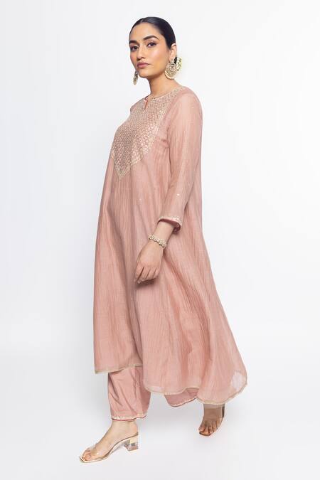 Sinjhar Pink Chanderi, Cotton, Silk, Tissue Embroidery Split Floral Hand Kurta Pant Set Online at Aza Fashions Sinjhar_Pink Chanderi, Cotton, Silk, Tissue Embroidery Split Floral Hand Kurta Pant Set _Online_at_Aza_Fashions