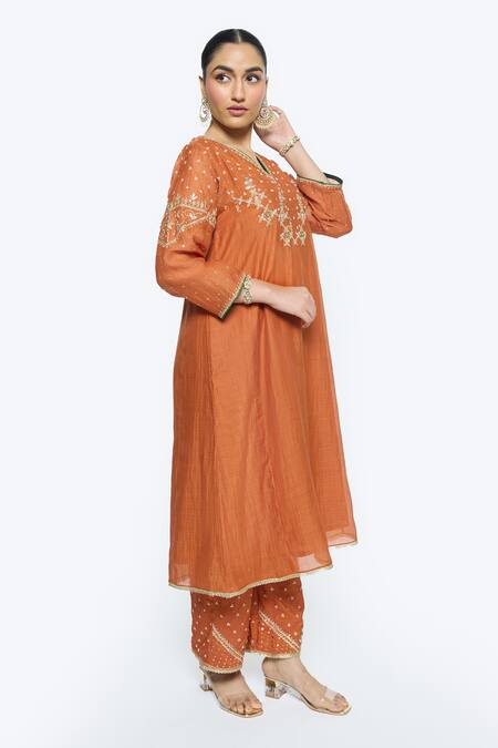 Sinjhar_Orange Chanderi, Cotton, , Organza Embroidery Bloom Hand Kurta Set _Online_at_Aza_Fashions