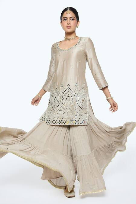 Sinjhar_Gray Chanderi, Cotton, Crepe, Silk Organza Mirrors, Hand Embroidered Kurta Set _at_Aza_Fashions