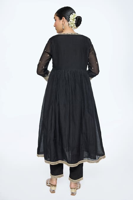 Shop Sinjhar Black Silk Organza, , Chanderi, Satin Hand Angarkha Set at Aza Fashions Shop_Sinjhar_Black Silk Organza, , Chanderi, Satin Hand Angarkha Set _at_Aza_Fashions