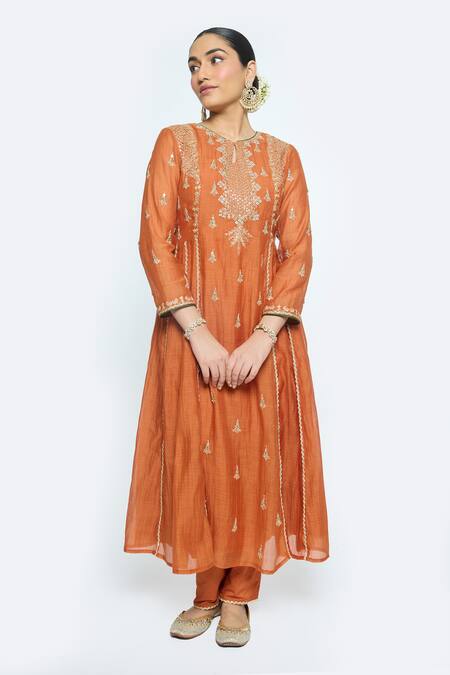 Sinjhar Orange Chanderi, Organza, Cotton, Embroidery Rust Hand Anarkali Set Online at Aza Fashions Sinjhar_Orange Chanderi, Organza, Cotton, Embroidery Rust Hand Anarkali Set _Online_at_Aza_Fashions