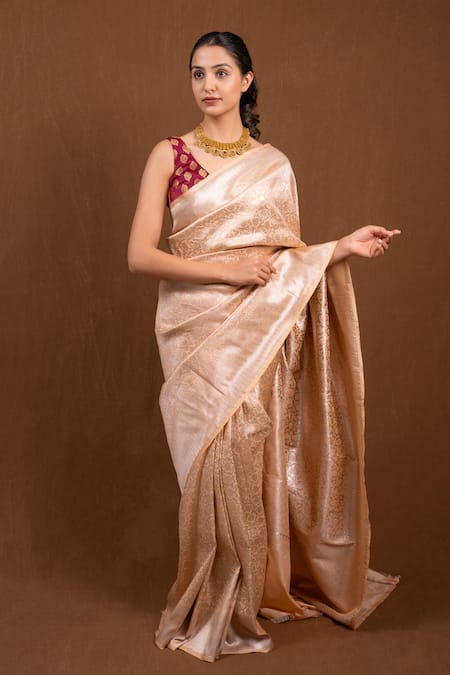 Devissha Peach Zari Floral Woven Saree 