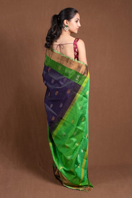 Shop_Devissha_Purple Silk Deep Chequered Woven Saree _at_Aza_Fashions