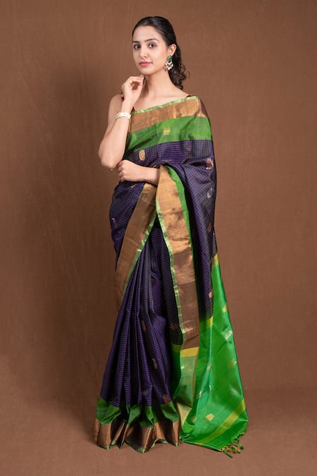 Devissha_Purple Silk Deep Chequered Woven Saree _Online_at_Aza_Fashions