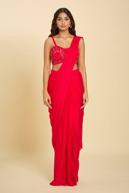 Samyukta Singhania_Red Cutdana, Floral, Sequin, Bead Solid Pre-draped Saree Set With Embroidered_Online_at_Aza_Fashions
