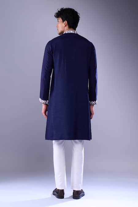 Aariyana Couture Floral Embroidered Kurta Set 