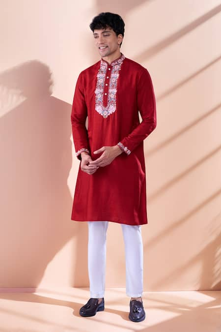 Alaya Advani Embroidered Floral Kurta Set 