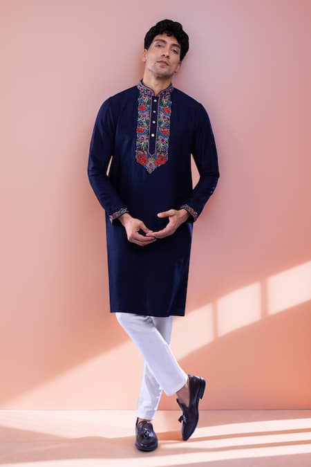 Aariyana Couture Floral Embroidered Navy Kurta Set 