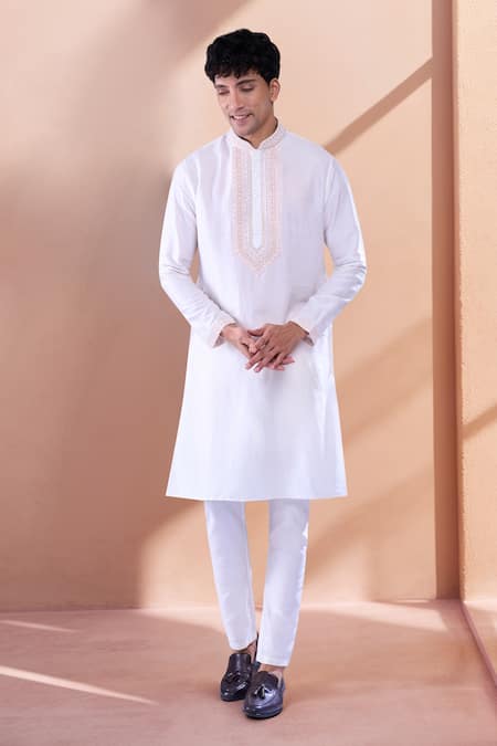 Aariyana Couture Embroidered Ivory Kurta Set 
