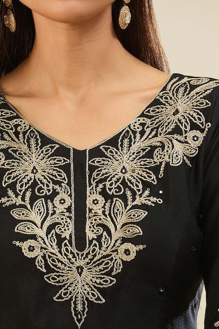 Samyukta Singhania_Black Cotton, Chiffon Zari, Sequins, Embroidery, Floral Kurta Sharara Set _Online_at_Aza_Fashions