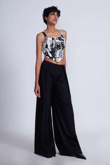 Advait Black Cotton Sequins Square Neck Abstract Corset Top Online at Aza Fashions Advait_Black Cotton Sequins Square Neck Abstract Corset Top _Online_at_Aza_Fashions