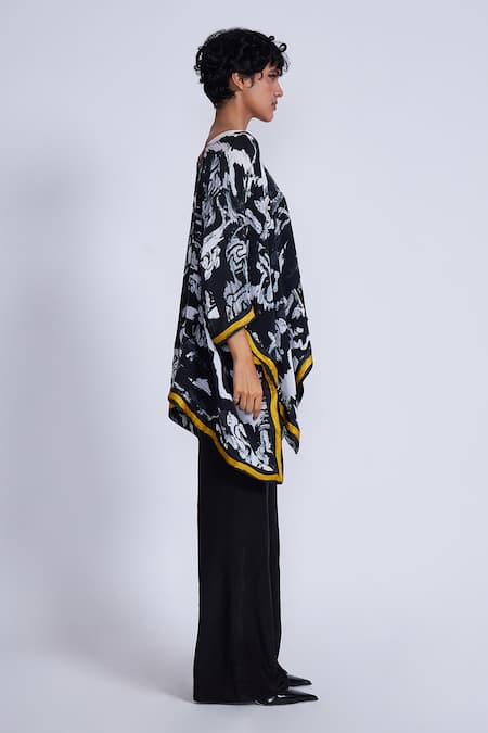 Buy_Advait_Black Crepe Solid Flared Trouser _Online_at_Aza_Fashions