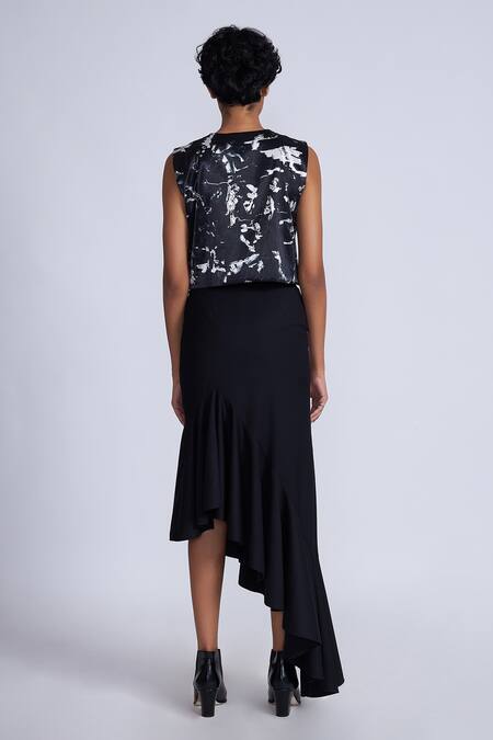 Shop Advait Black Gabardine Round Neck Abstract Print Crop Top at Aza Fashions Shop_Advait_Black Gabardine Round Neck Abstract Print Crop Top_at_Aza_Fashions