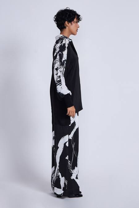 Advait Black Satin Splash Printed And White Trouser Online at Aza Fashions Advait_Black Satin Splash Printed And White Trouser _Online_at_Aza_Fashions