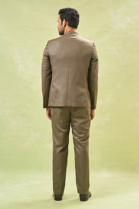 Arihant Rai Sinha Brown Solid Mandarin Collar Bandhgala Set 