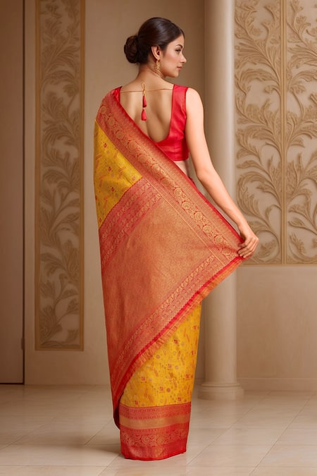 Shop Naintara Bajaj Red Silk Embroidery Sweetheart Neck Floral Vine Banarasi Saree Set at Aza Fashions Shop_Naintara Bajaj_Red Silk Embroidery Sweetheart Neck Floral Vine Banarasi Saree Set_at_Aza_Fashions