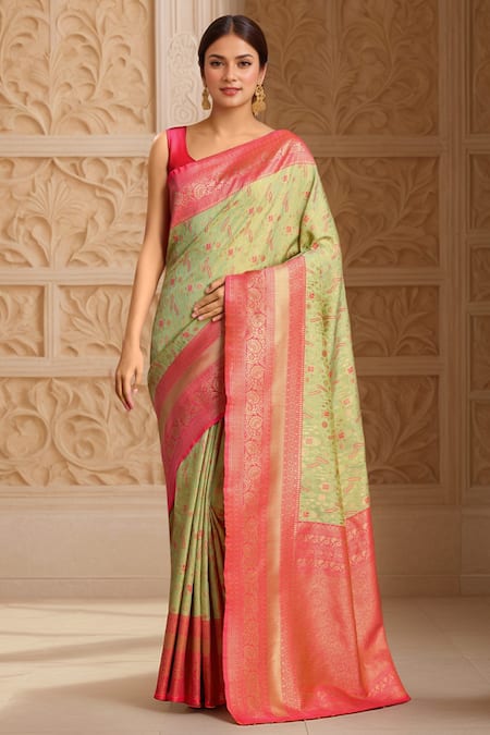 Samyukta Singhania Botanical Woven Banarasi Saree Set 