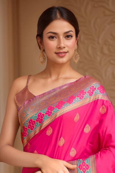 Buy_Naintara Bajaj_Pink Silk, Brocade Embroidery, Zari Paisley Geometric Woven Banarasi Saree Set _Online_at_Aza_Fashions