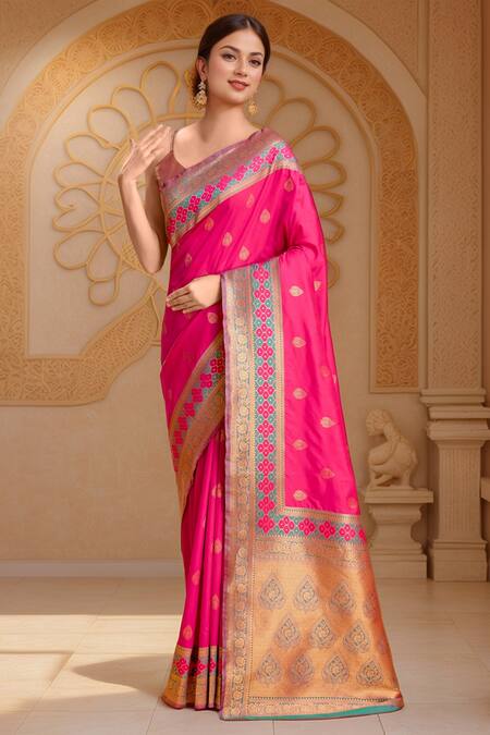 Buy_Naintara Bajaj_Pink Silk, Brocade Embroidery, Zari Paisley Geometric Woven Banarasi Saree Set 