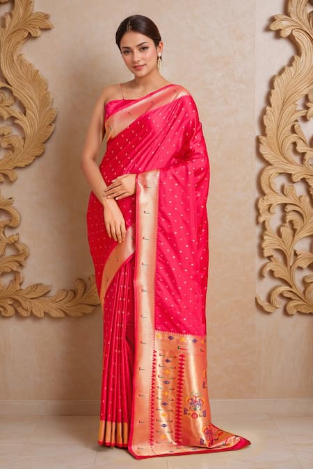 Samyukta Singhania Paithani Silk Floral Butti Woven Saree Set 