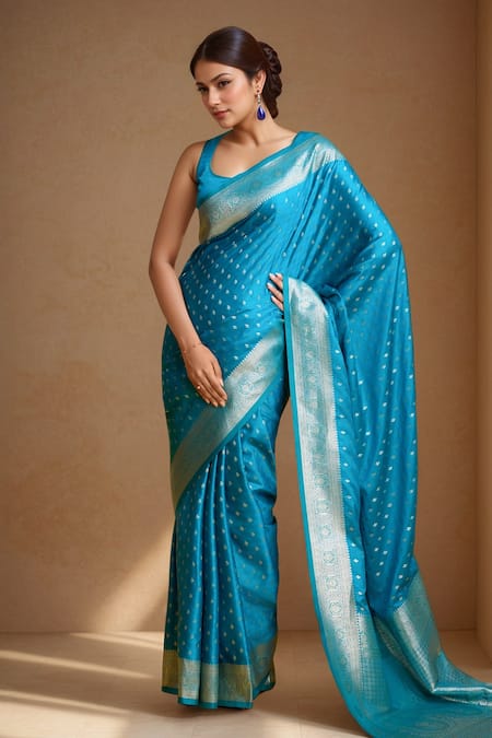 Naintara Bajaj_Blue Viscose, Silk Embroidery Round Neck Paisley Woven Saree Set _at_Aza_Fashions