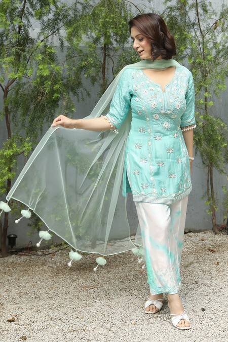 Shop_Nitisha Kashyap Official_Blue Silk, Net Embroidery, Beads Split V-neck Floral Thread Aqua Kurta Set _Online_at_Aza_Fashions