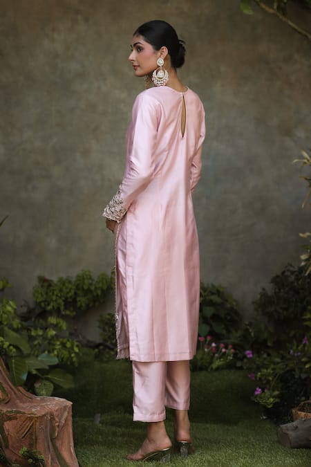 Nitisha Kashyap Official Floral Zardozi Embroidered Kurta Set 