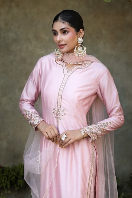 Buy_Nitisha Kashyap Official_Pink Silk, Net Beads, Embroidery Collared Floral Zardozi Kurta Set _Online_at_Aza_Fashions
