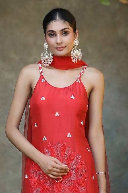 Nitisha Kashyap Official_Red Silk, Net Cut Work, Beads, Mirrors Round Neck Floral Embroidered Kurta Set _Online_at_Aza_Fashions