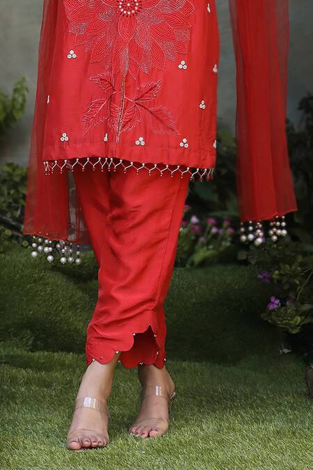 Buy_Nitisha Kashyap Official_Red Silk, Net Cut Work, Beads, Mirrors Round Neck Floral Embroidered Kurta Set _Online_at_Aza_Fashions