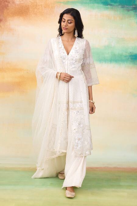Shop SHASHA GABA Ivory Organza, Net Cut Work, Sequins, Bloom Patchwork Kurta Palazzo Set Online at Aza Fashions Shop_SHASHA GABA_Ivory Organza, Net Cut Work, Sequins, Bloom Patchwork Kurta Palazzo Set _Online_at_Aza_Fashions