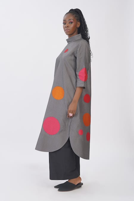 Taika By Poonam Bhagat_Gray Silk Applique High Neck Dove Grey Polka Kurta _Online_at_Aza_Fashions