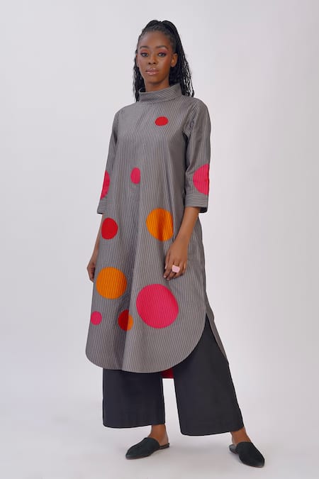 Taika by Poonam Bhagat Polka Dot Applique Kurta 