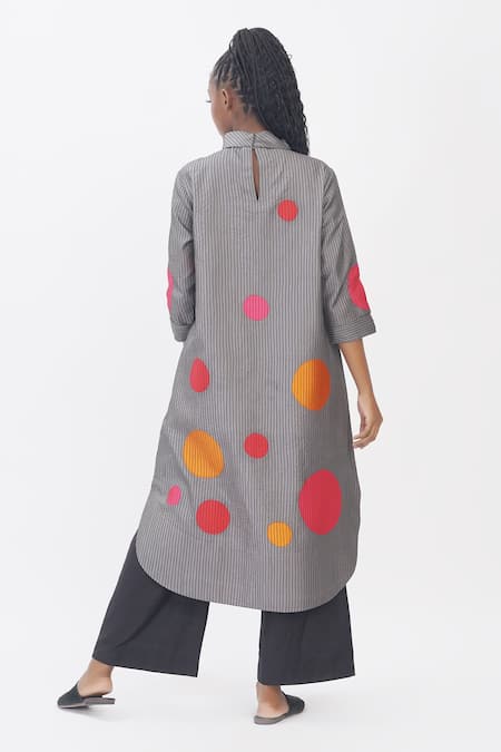 Taika By Poonam Bhagat Dove Grey Polka Applique Kurta 