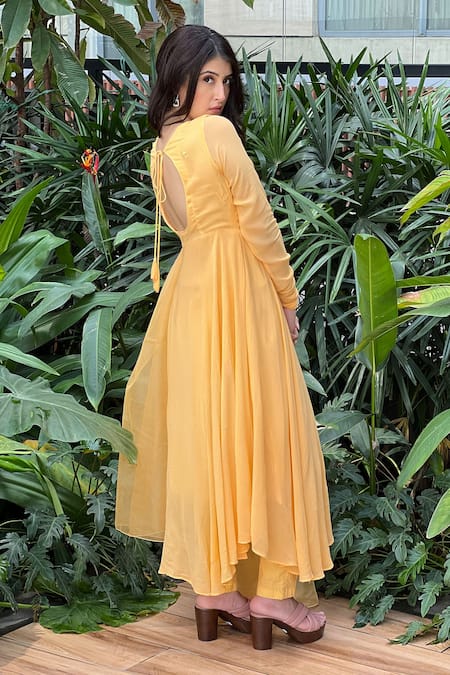 LABEL AISHWARYRIKA Floral Chikankari Anarkali Pant Set 